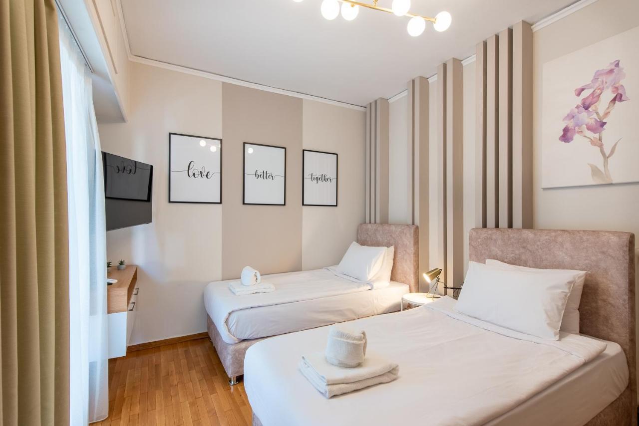 Medluxe Luxury Apartment ! Атина Екстериор снимка