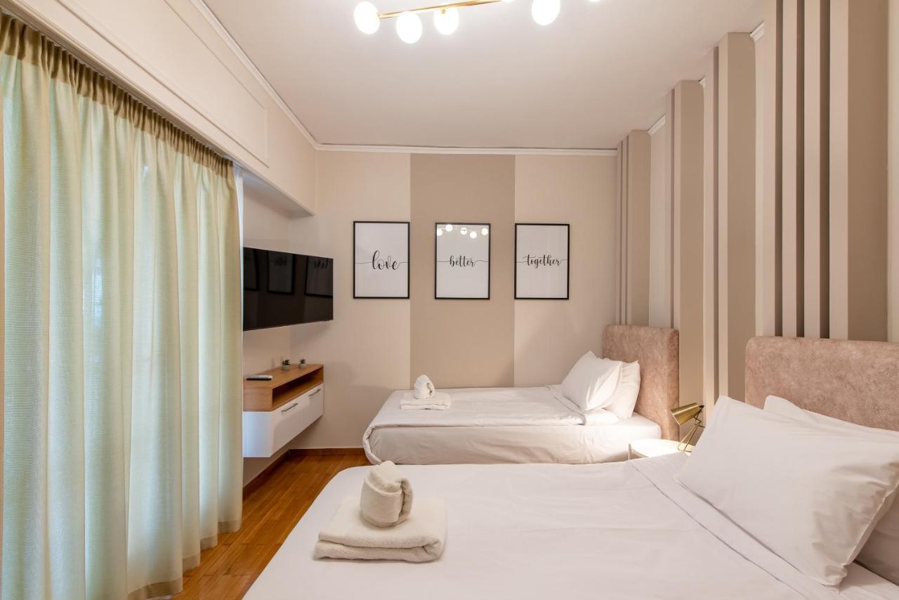 Medluxe Luxury Apartment ! Атина Екстериор снимка