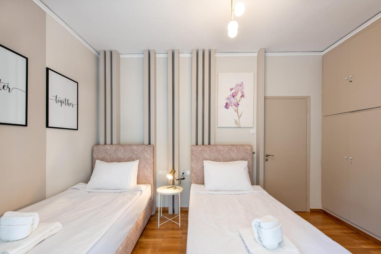 Medluxe Luxury Apartment ! Атина Екстериор снимка
