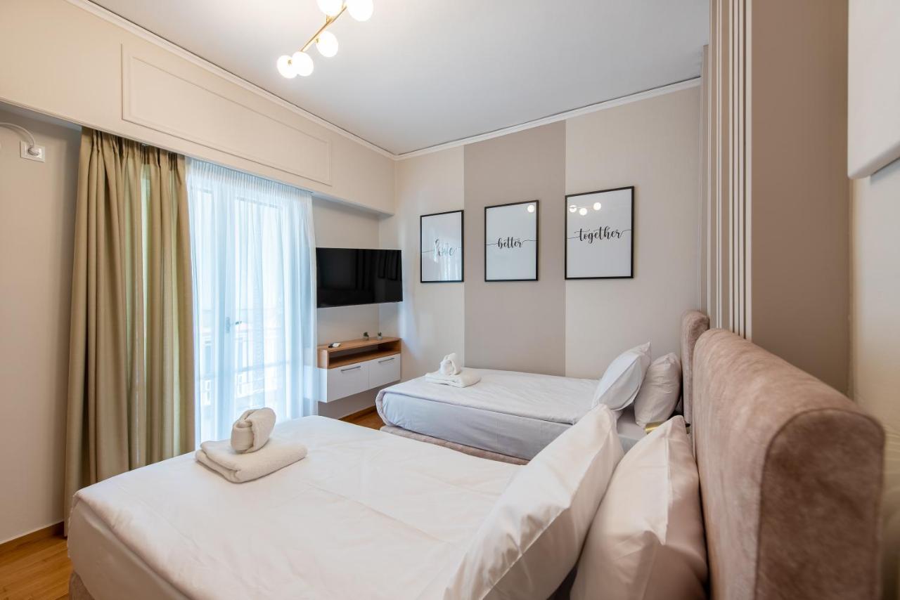 Medluxe Luxury Apartment ! Атина Екстериор снимка