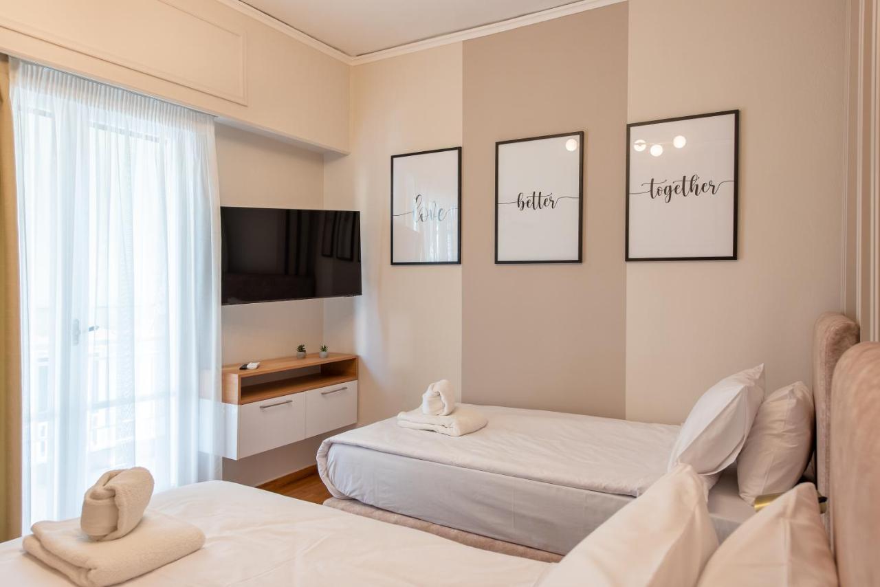 Medluxe Luxury Apartment ! Атина Екстериор снимка