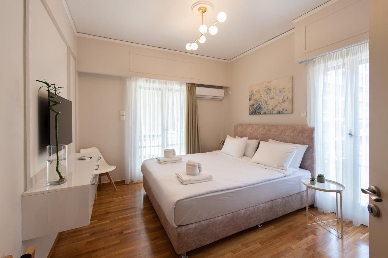 Medluxe Luxury Apartment ! Атина Екстериор снимка