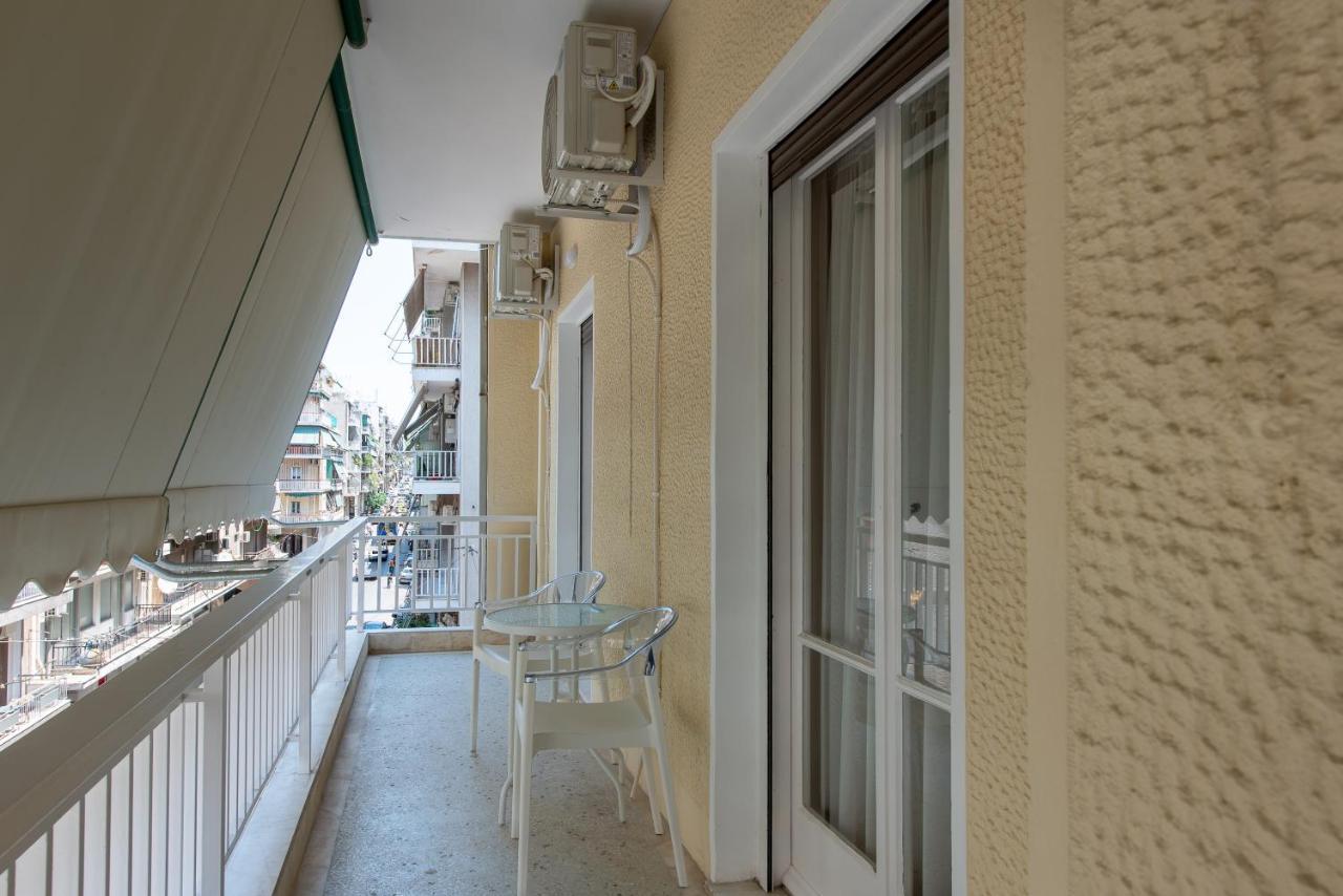 Medluxe Luxury Apartment ! Атина Екстериор снимка